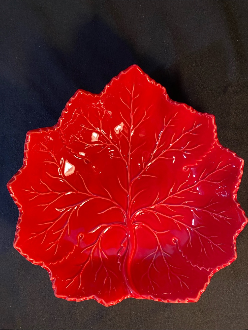 Vintage Olfaire Red Cabbage Leaf Majolica serving Bowl